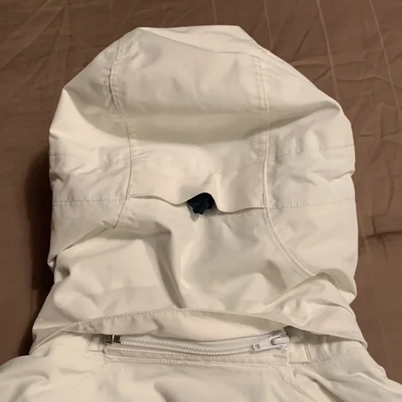 The North Face Women’s Snow Jacket SZ Medium - Picture 13 of 16